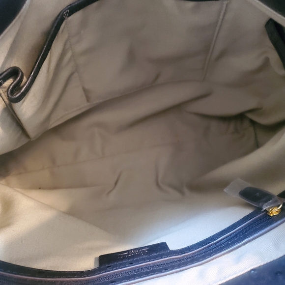 G.I.L.I. Leather Handbag - Picture 6 of 10